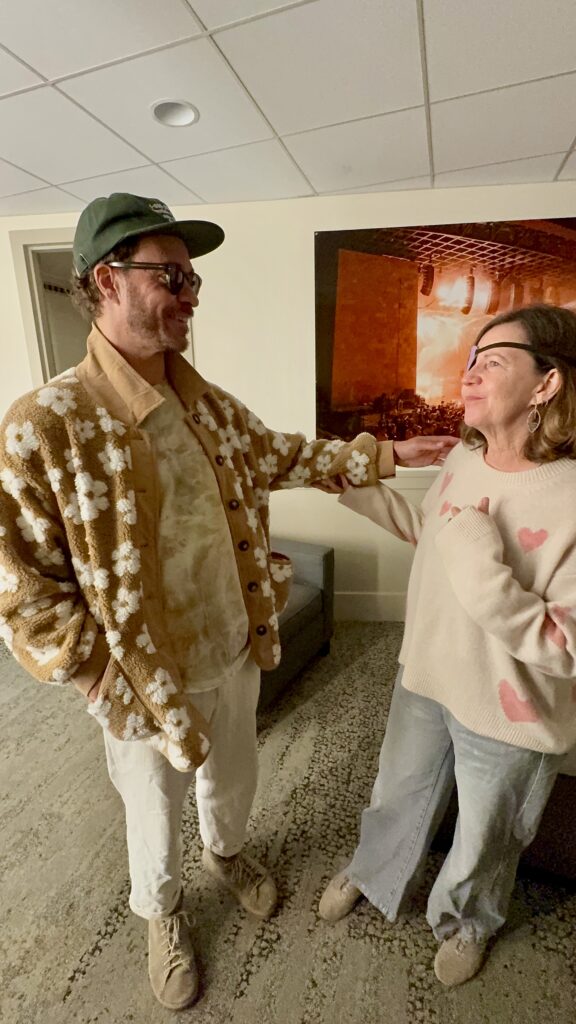 Meeting Amos Lee in Santa Barbara Sharing how he gave my friends & family help to it was still there after my TBI coma stage.